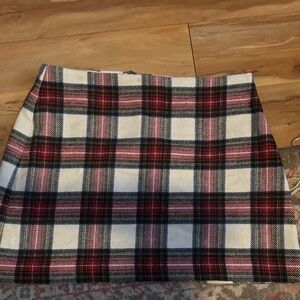 Abercrombie Plaid red and Black Women's Skirt SIZE LARGE